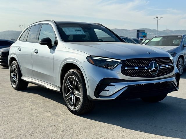 2024 Mercedes-Benz GLC 300