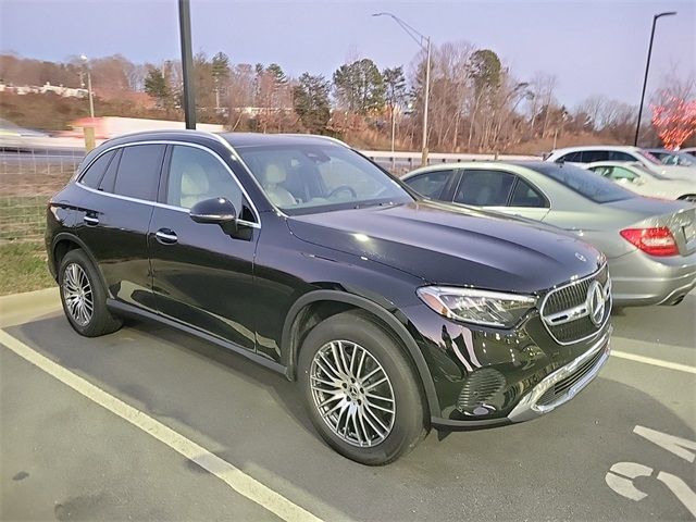 2024 Mercedes-Benz GLC 300