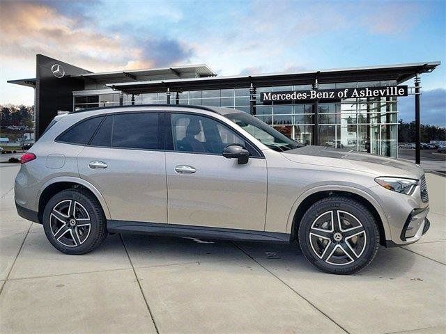 2024 Mercedes-Benz GLC 300