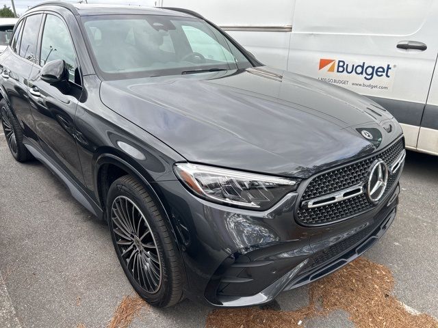 2024 Mercedes-Benz GLC 300