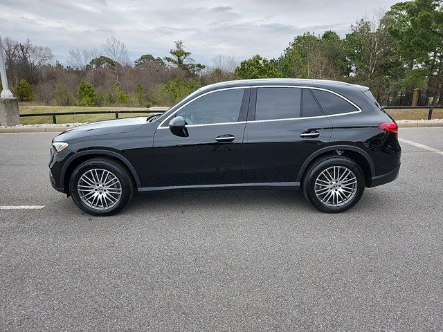 2024 Mercedes-Benz GLC 300