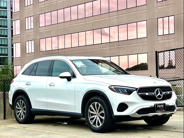 2024 Mercedes-Benz GLC 300