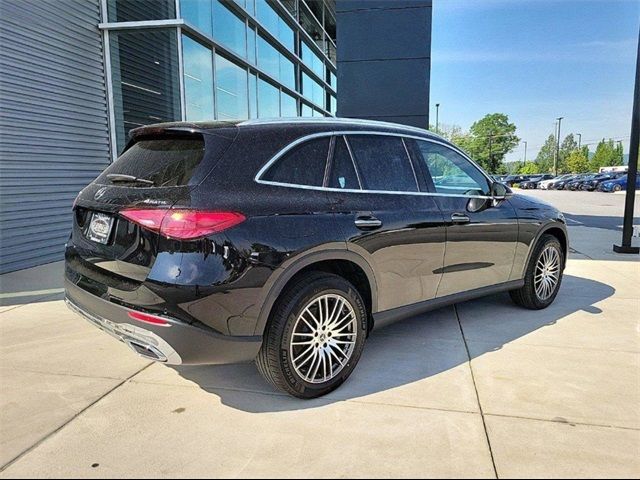 2024 Mercedes-Benz GLC 300