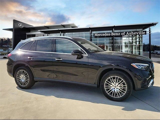 2024 Mercedes-Benz GLC 300