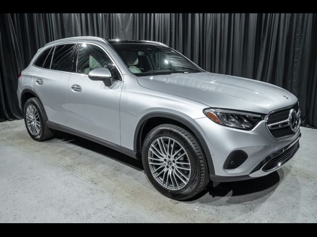 2024 Mercedes-Benz GLC 300