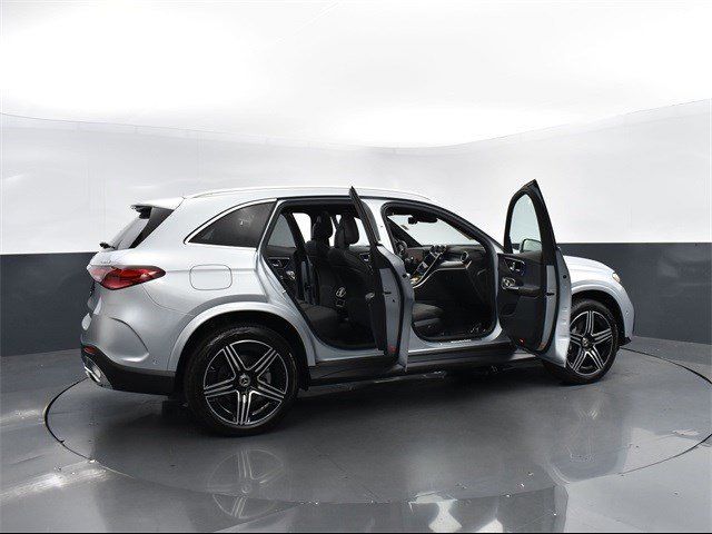 2024 Mercedes-Benz GLC 300