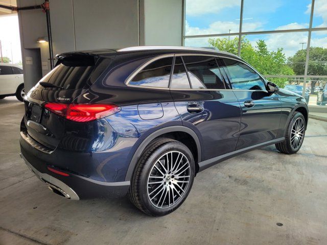 2024 Mercedes-Benz GLC 300