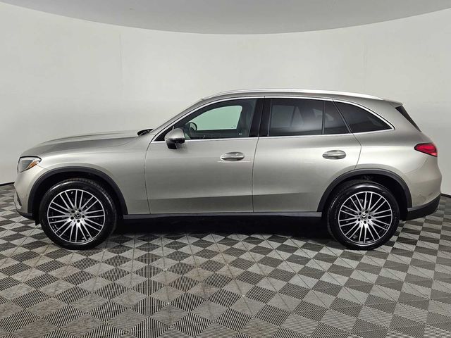 2024 Mercedes-Benz GLC 300