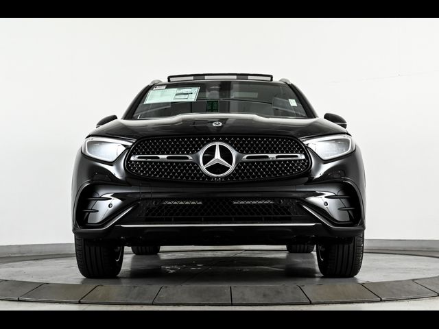 2024 Mercedes-Benz GLC 300