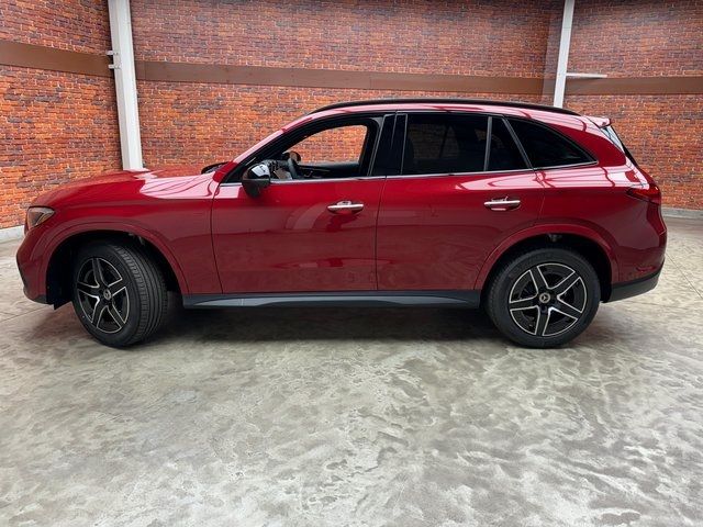 2024 Mercedes-Benz GLC 300