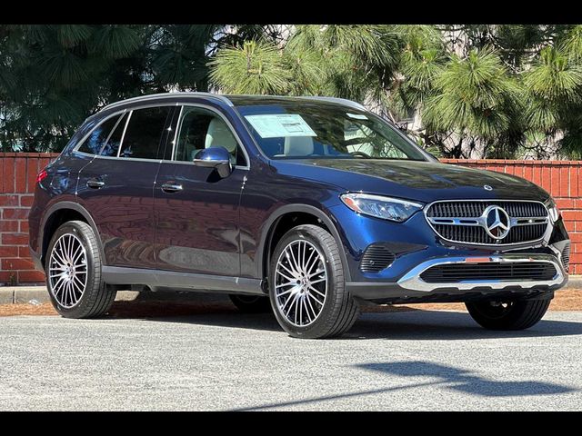 2024 Mercedes-Benz GLC 300