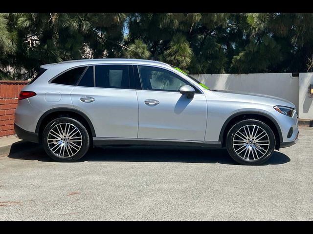 2024 Mercedes-Benz GLC 300