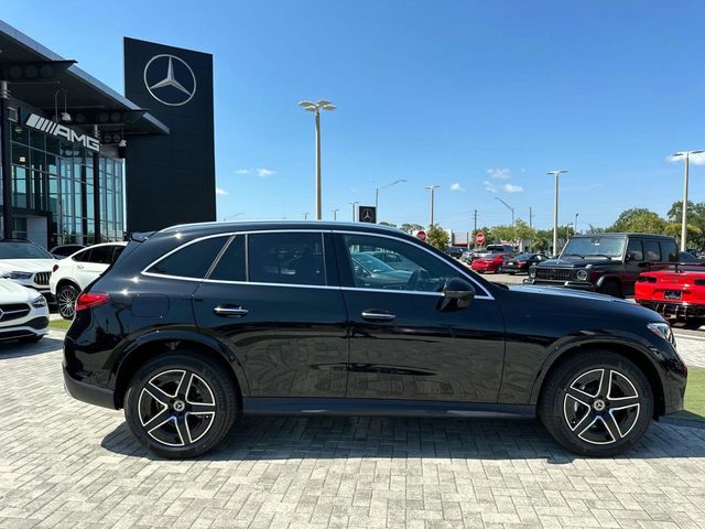 2024 Mercedes-Benz GLC 300