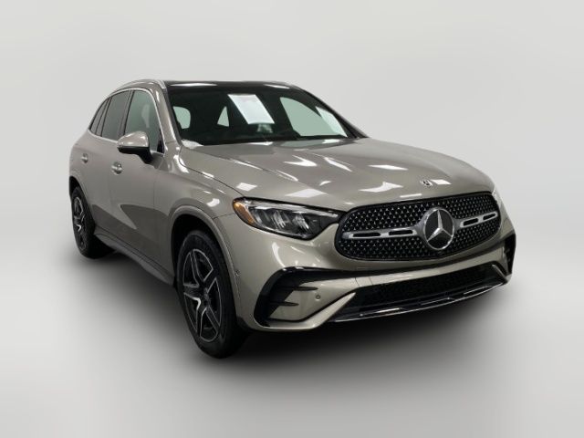 2024 Mercedes-Benz GLC 300