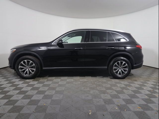 2024 Mercedes-Benz GLC 300