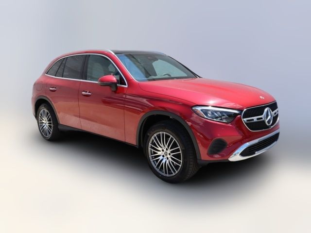 2024 Mercedes-Benz GLC 300