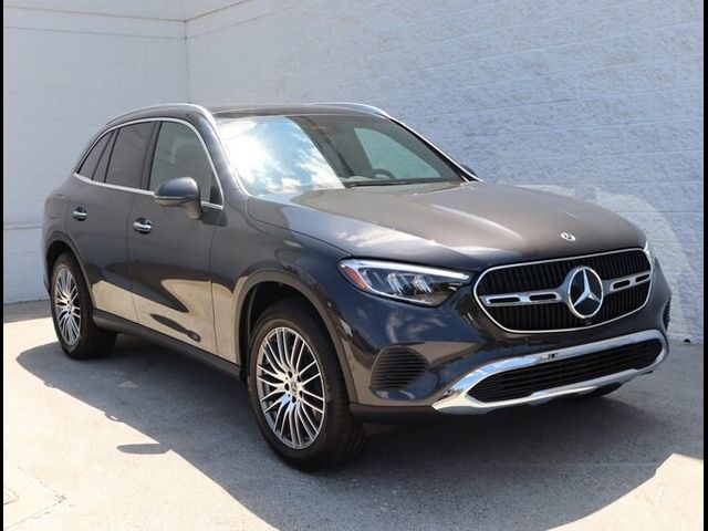 2024 Mercedes-Benz GLC 300