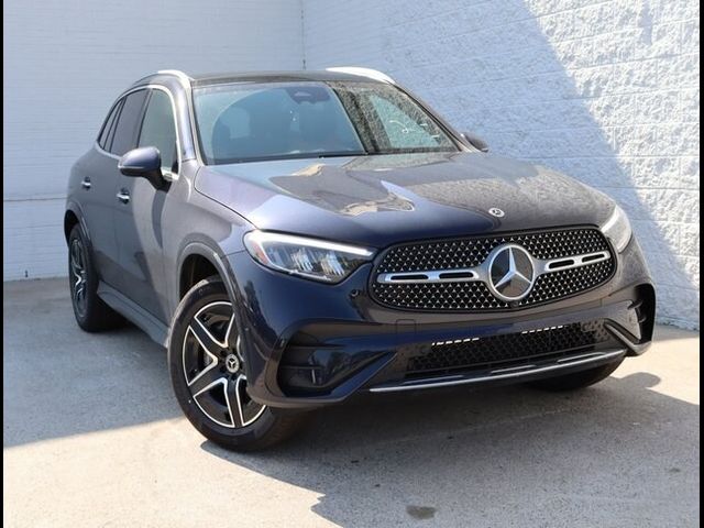 2024 Mercedes-Benz GLC 300