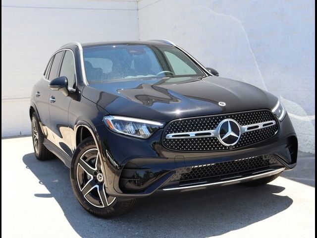 2024 Mercedes-Benz GLC 300