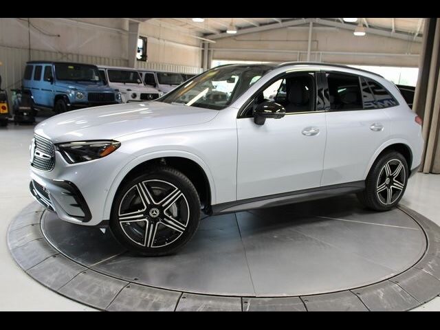 2024 Mercedes-Benz GLC 300
