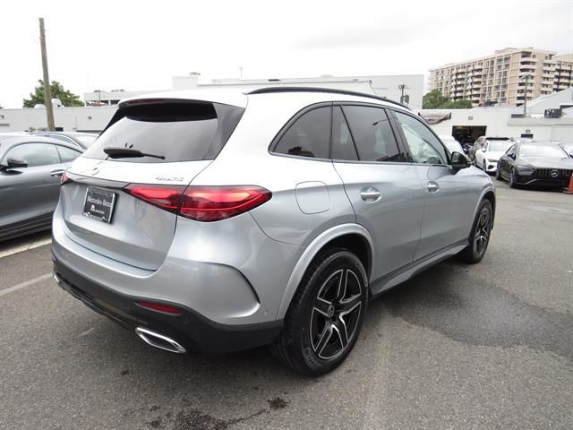 2024 Mercedes-Benz GLC 300