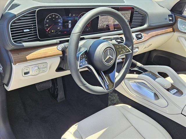 2024 Mercedes-Benz GLS 450