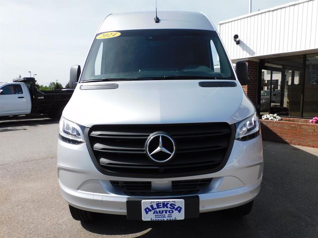 2024 Mercedes-Benz Sprinter Base