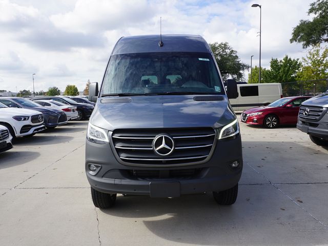 2024 Mercedes-Benz Sprinter Crew