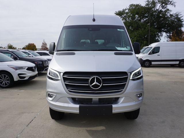 2024 Mercedes-Benz Sprinter Crew