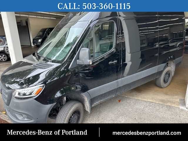 2024 Mercedes-Benz Sprinter Base