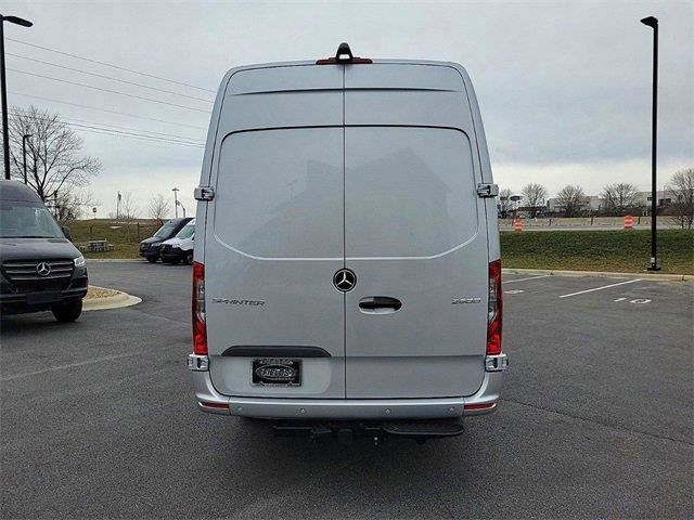 2024 Mercedes-Benz Sprinter Base