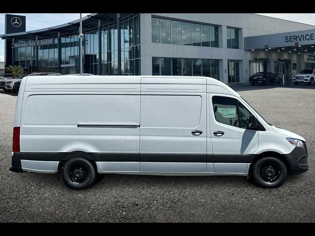 2024 Mercedes-Benz Sprinter Base