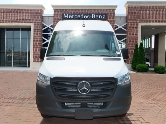 2024 Mercedes-Benz Sprinter Base