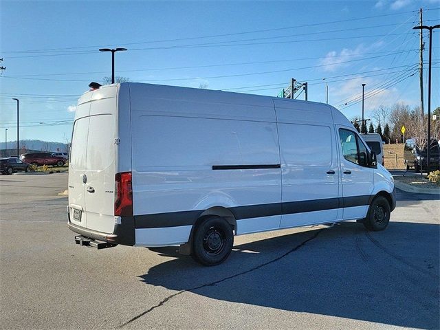 2024 Mercedes-Benz Sprinter Base