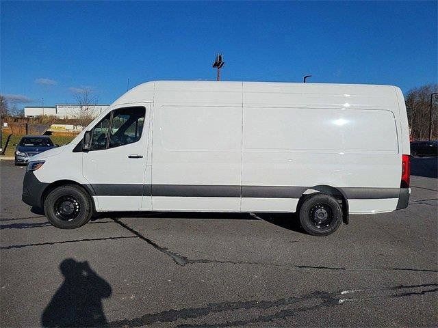 2024 Mercedes-Benz Sprinter Base