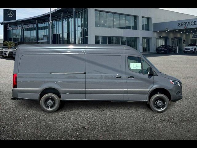 2024 Mercedes-Benz Sprinter Base