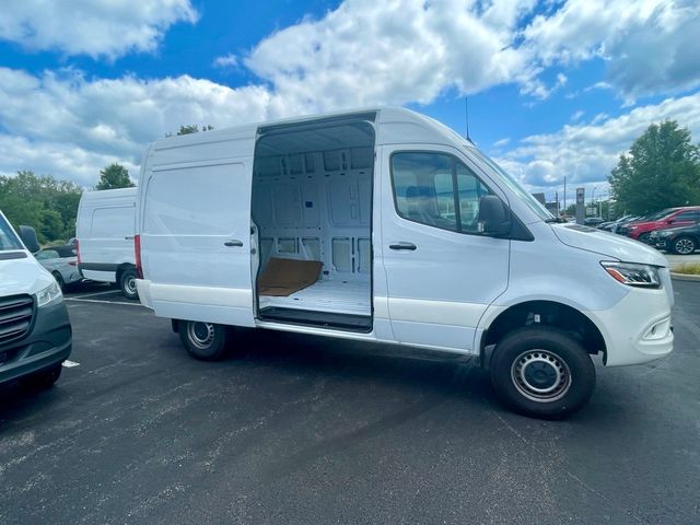 2024 Mercedes-Benz Sprinter Base