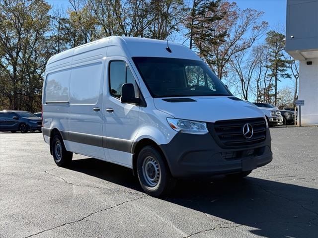 2024 Mercedes-Benz Sprinter Base