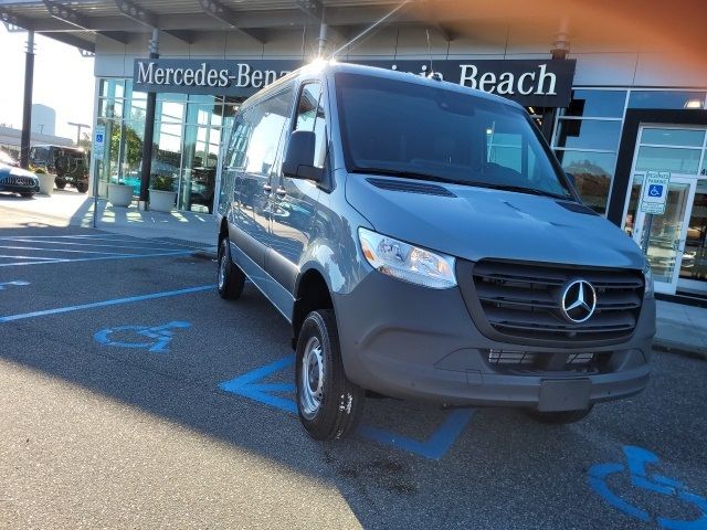 2024 Mercedes-Benz Sprinter Crew