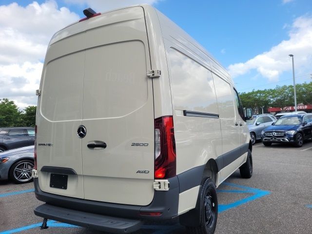 2024 Mercedes-Benz Sprinter Base