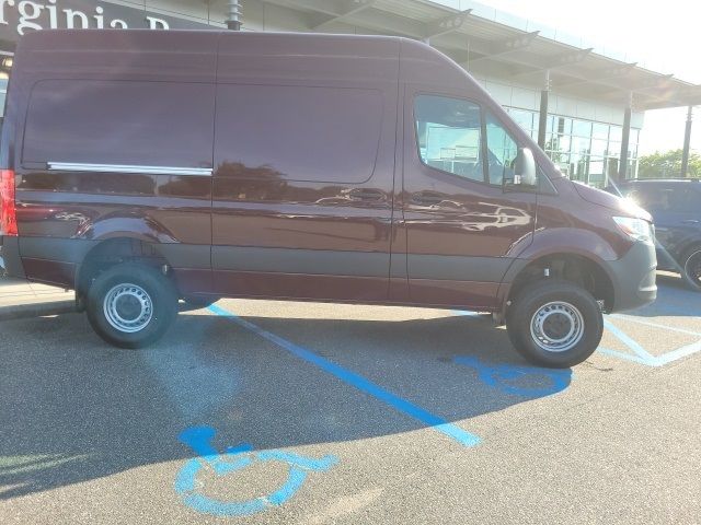 2024 Mercedes-Benz Sprinter Base