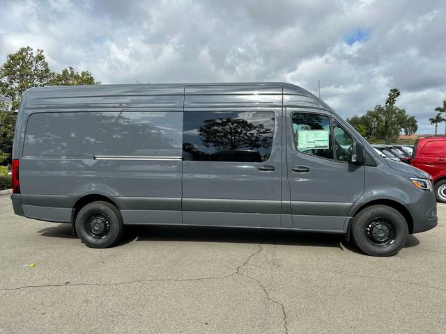 2024 Mercedes-Benz Sprinter Base