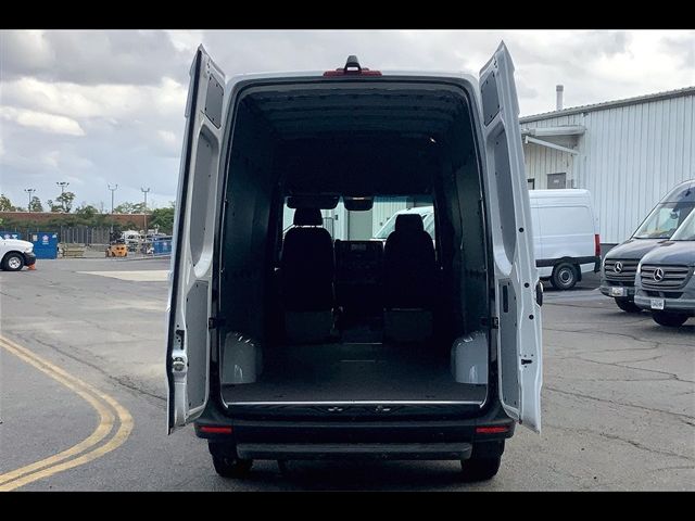 2024 Mercedes-Benz Sprinter Base