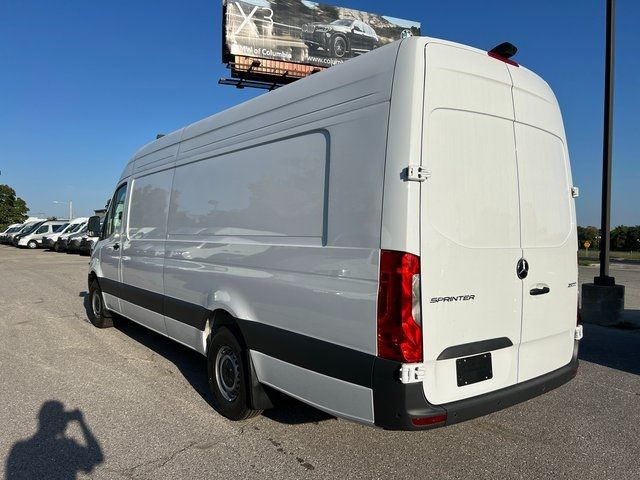 2024 Mercedes-Benz Sprinter Cargo