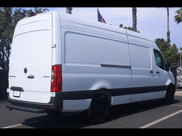 2024 Mercedes-Benz Sprinter Base