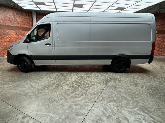 2024 Mercedes-Benz Sprinter Base