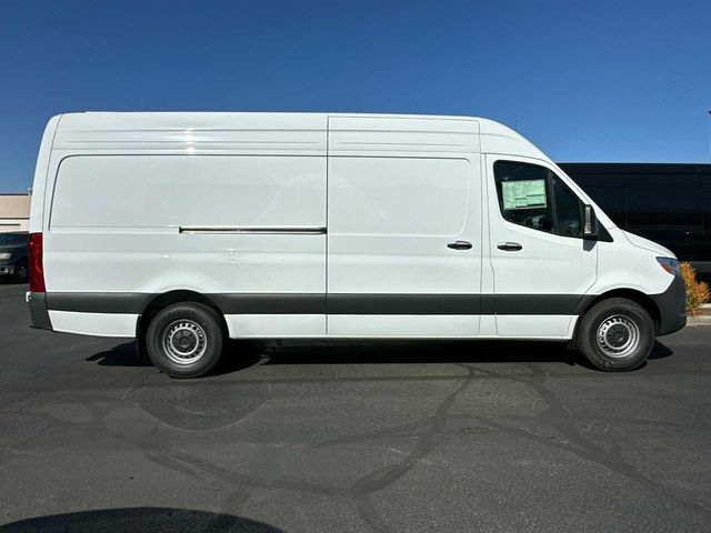 2024 Mercedes-Benz Sprinter Base