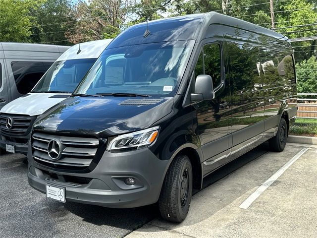 2024 Mercedes-Benz Sprinter Base