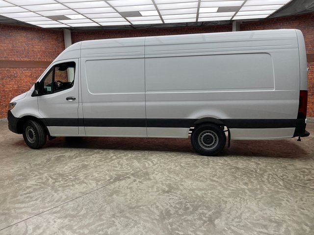 2024 Mercedes-Benz Sprinter Cargo