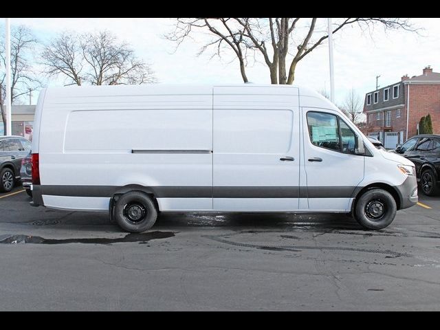 2024 Mercedes-Benz Sprinter Cargo